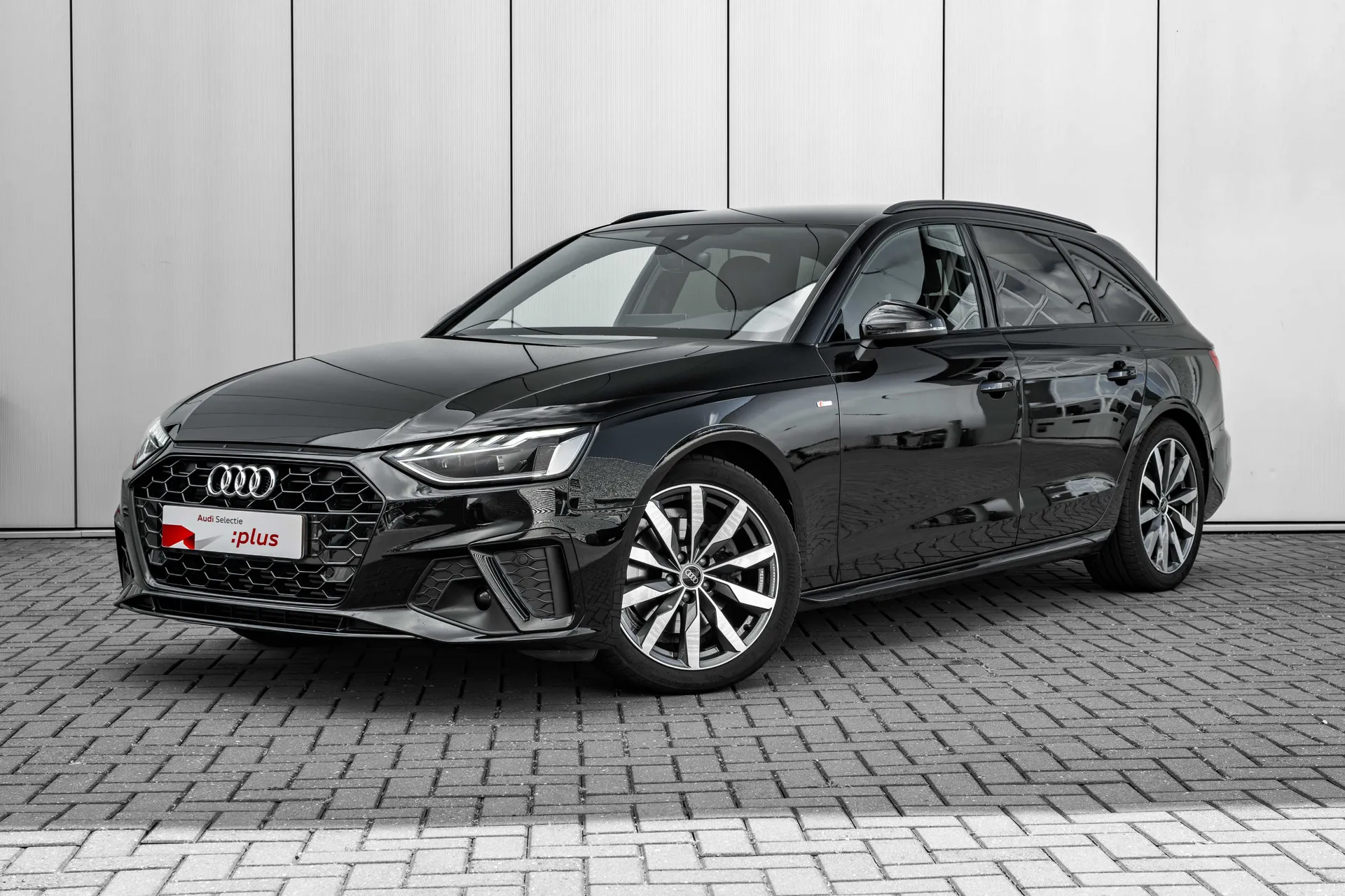 Audi A4 Avant 35 TFSI S edition Competition