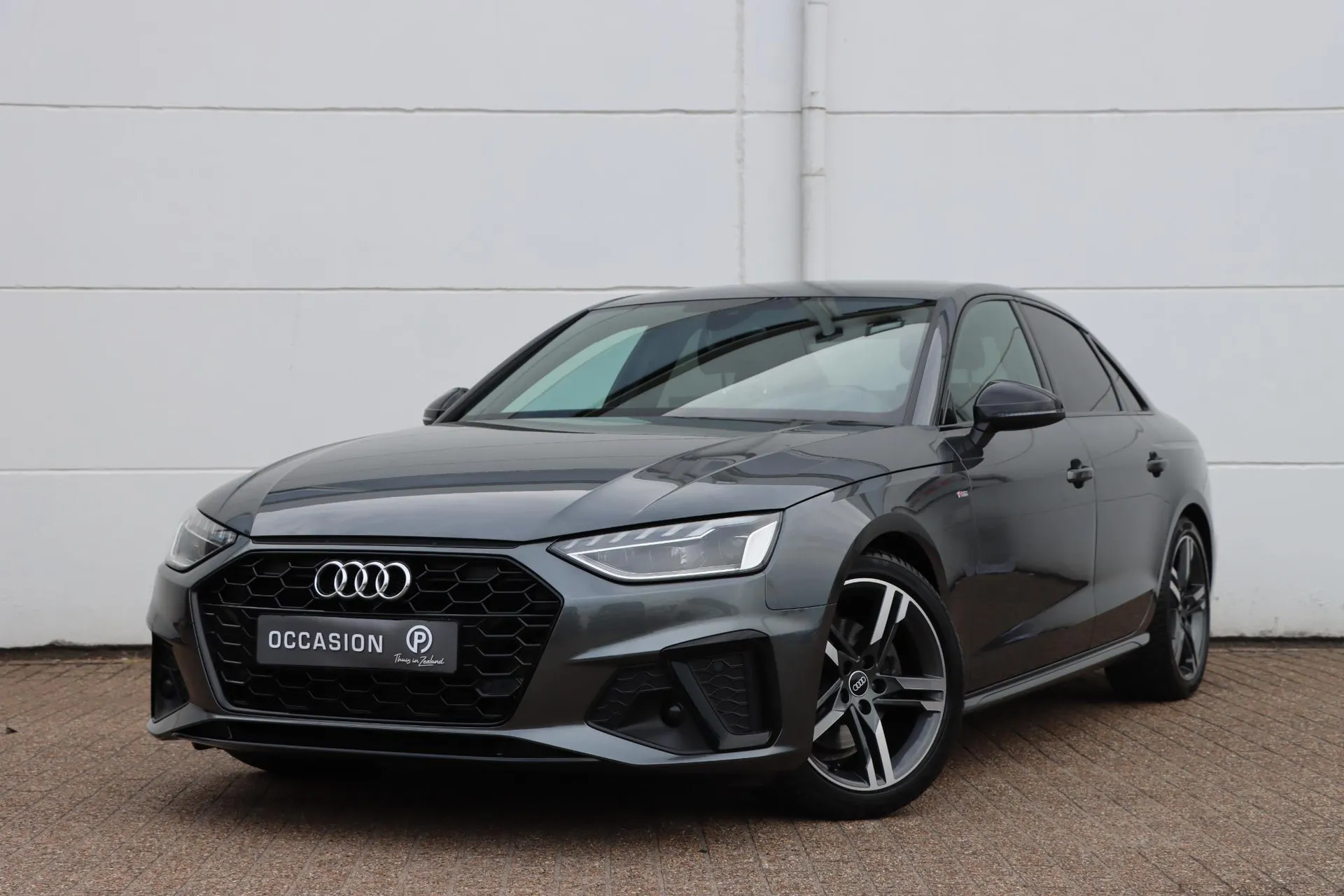 Audi A4 Limousine 35 TFSI S edition Competition