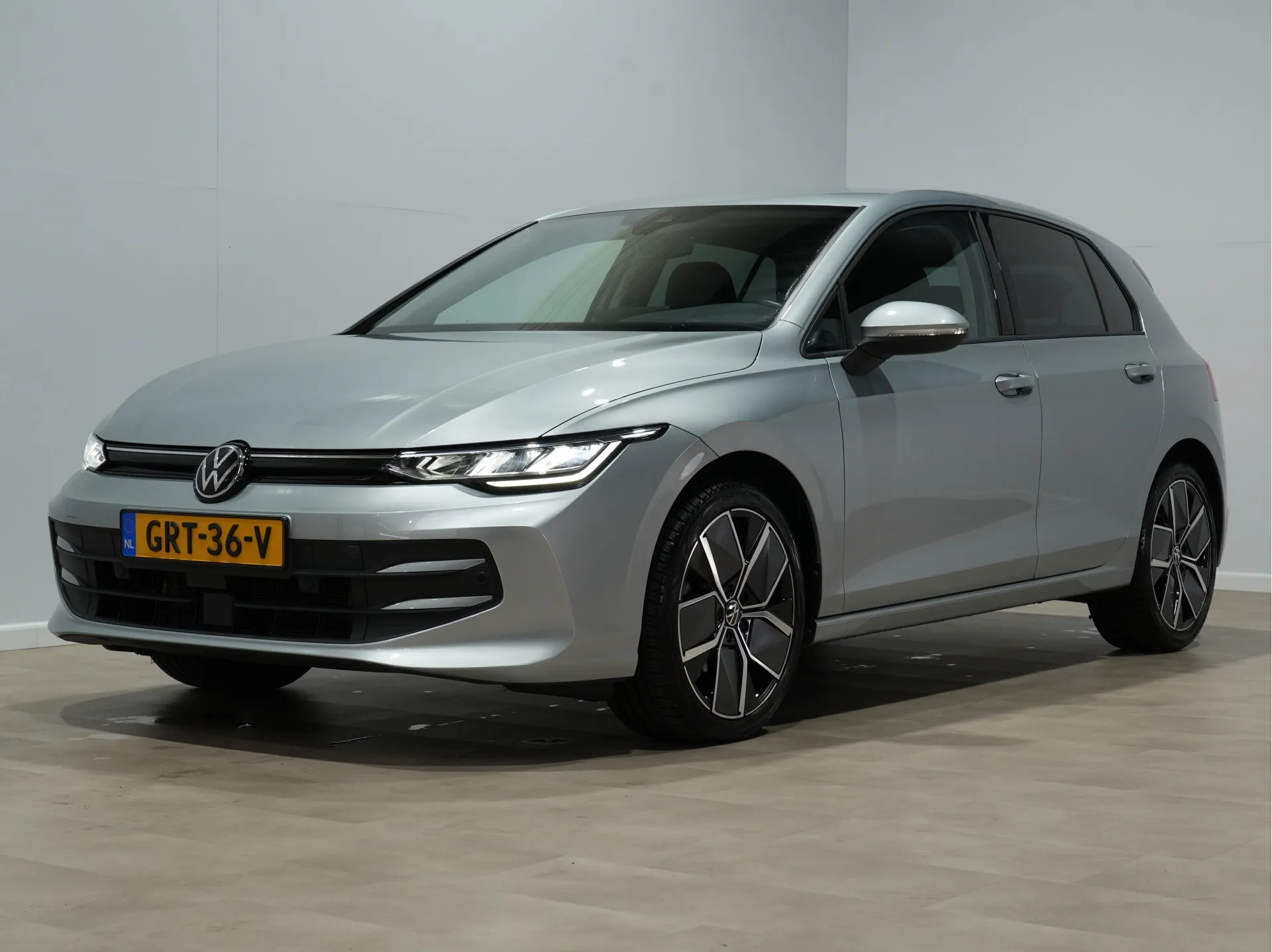 Volkswagen Golf 1.5 eTSI DSG
