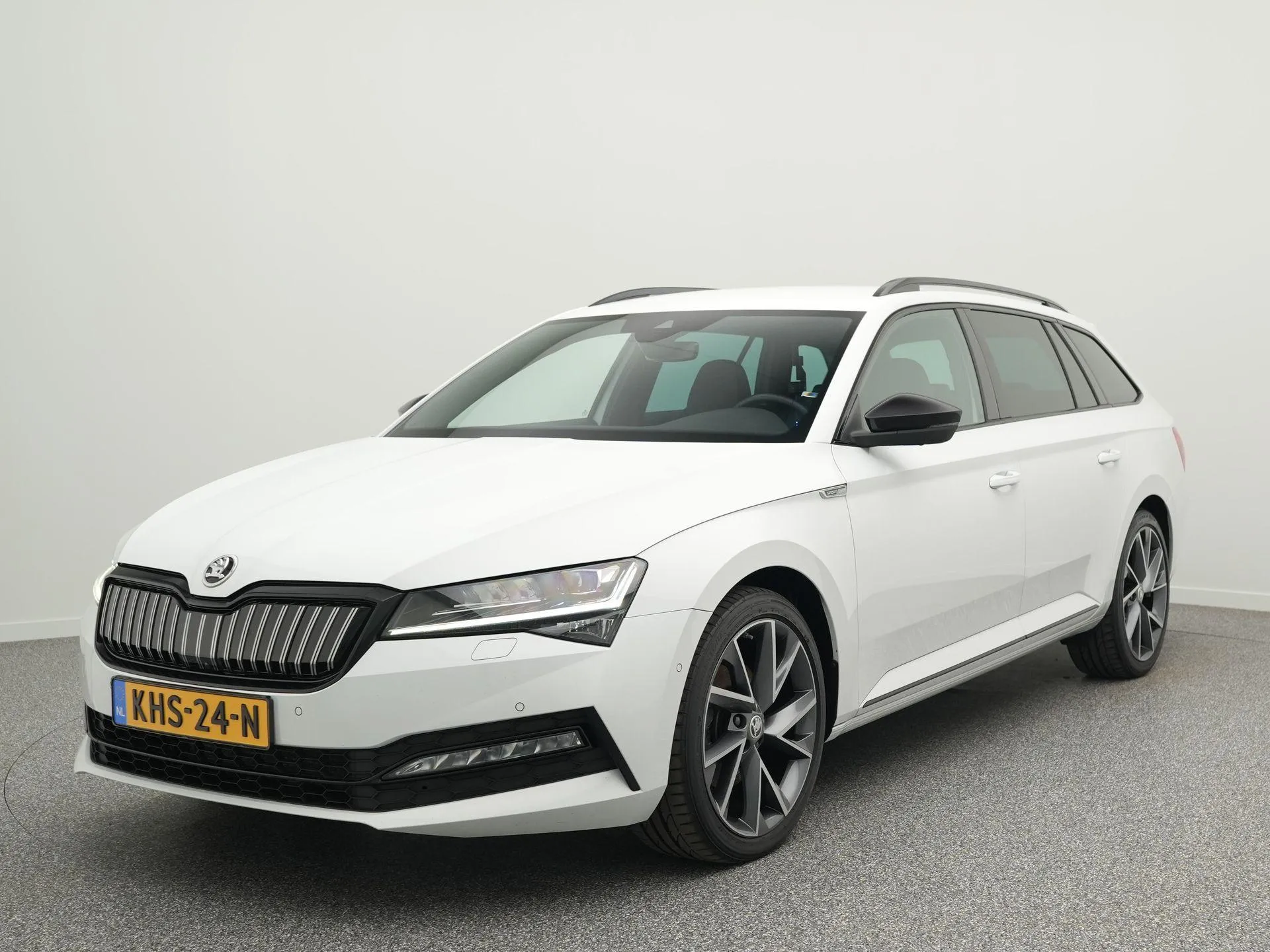 Škoda Superb Combi 1.4 TSI iV Sportline Business