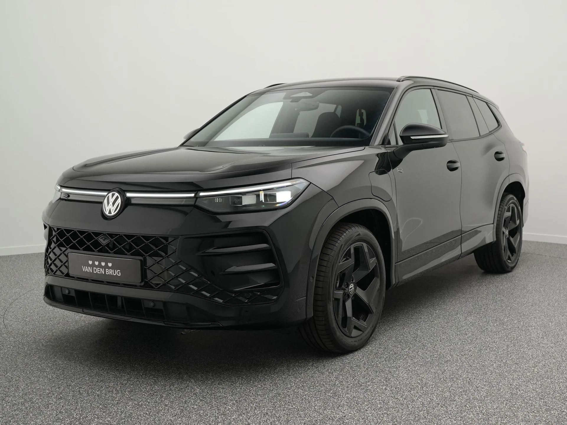 Volkswagen Tayron R-Line 1.5 eHybrid